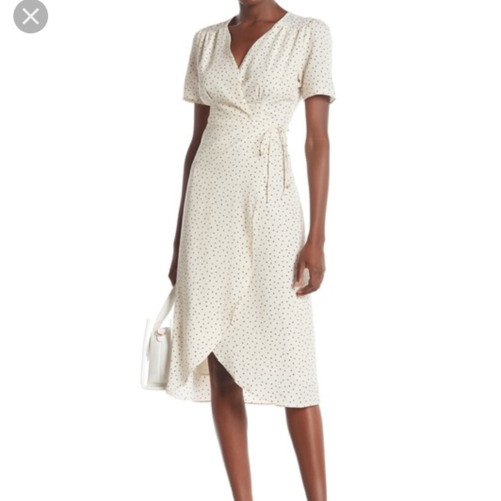 EVERLY - Mini Dot Print Wrap Dress Small☘️ - Picture 4 of 4